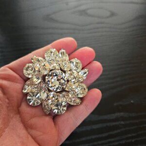 Vintage Kramer Signed Rhinestone Brooch Clear Crystal 3 dimensional - video